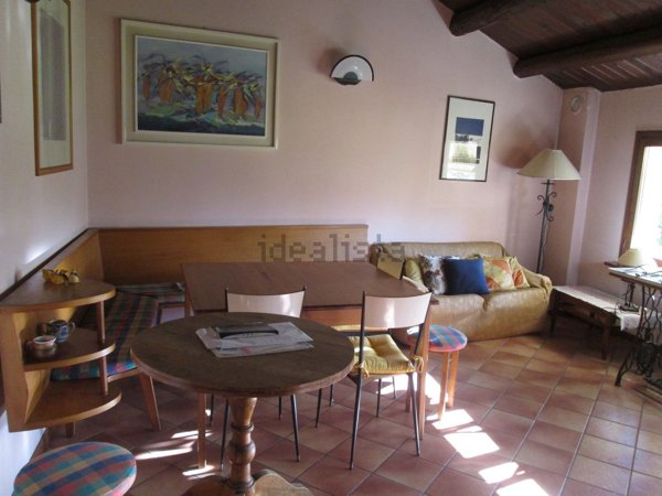 casa indipendente in vendita a Pieve del Grappa in zona Paderno del Grappa