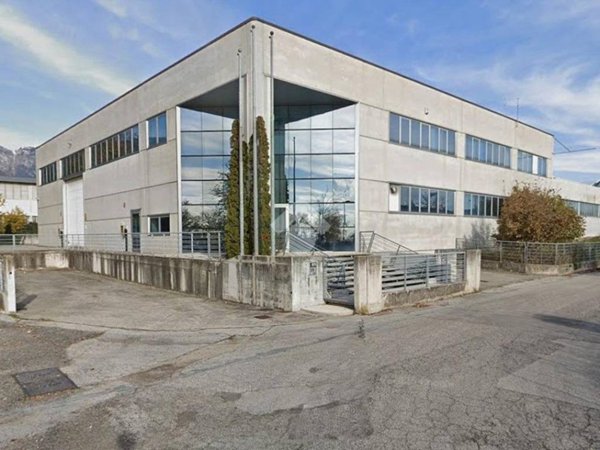 locale commerciale in vendita a Pieve del Grappa