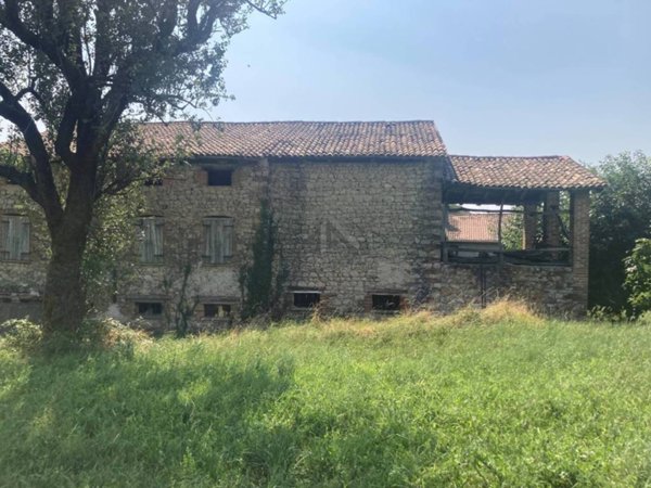casa indipendente in vendita a Pieve del Grappa