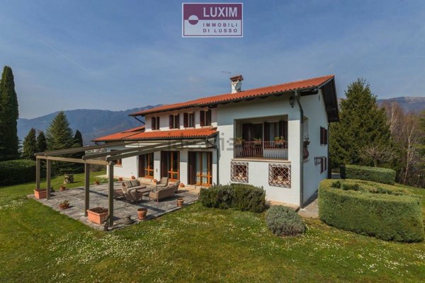 casa indipendente in vendita a Pieve del Grappa