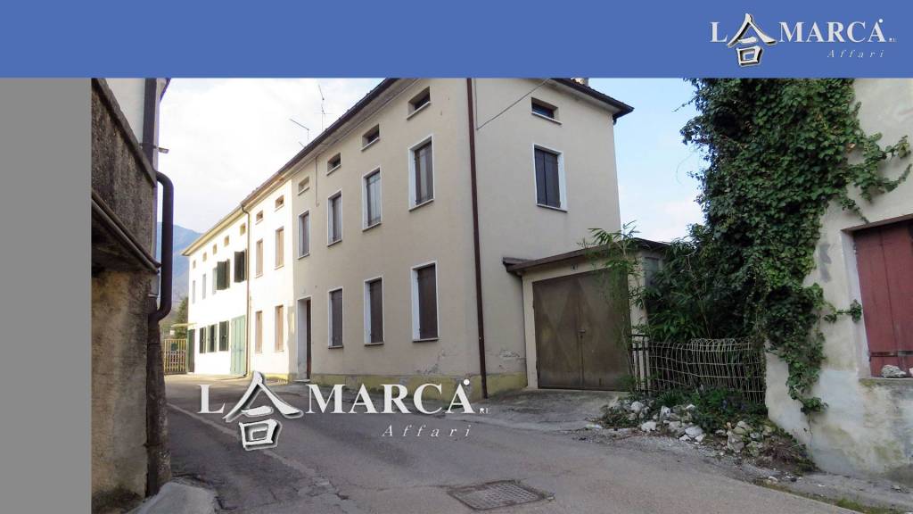 casa indipendente in vendita a Pieve del Grappa in zona Crespano del Grappa