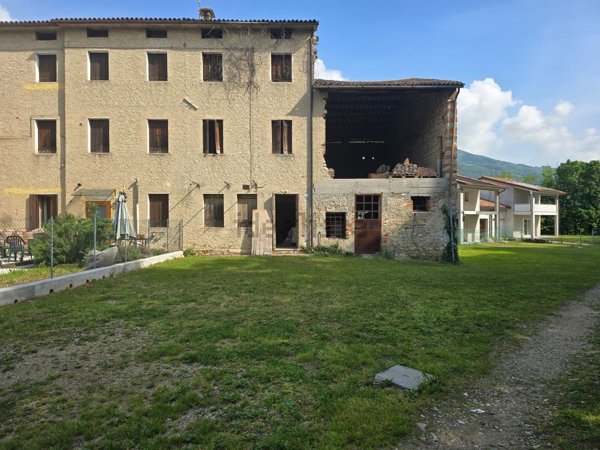 appartamento in vendita a Pieve del Grappa in zona Fietta