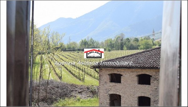 casa indipendente in vendita a Pieve del Grappa in zona Crespano del Grappa