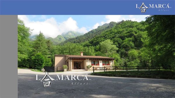 casa indipendente in vendita a Pieve del Grappa in zona Crespano del Grappa