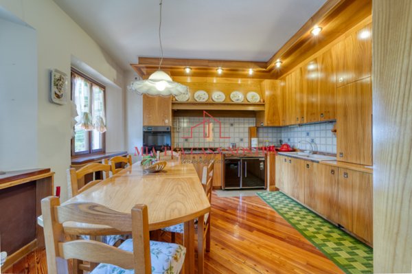 casa indipendente in vendita a Pieve del Grappa in zona Crespano del Grappa