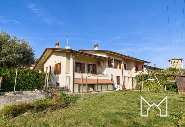 casa indipendente in vendita a Pieve del Grappa in zona Crespano del Grappa