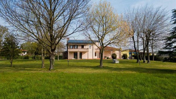 casa indipendente in vendita ad Annone Veneto in zona Spadacenta