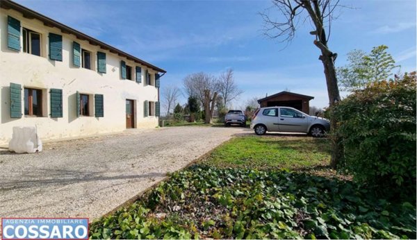 casa indipendente in vendita ad Annone Veneto in zona Spadacenta