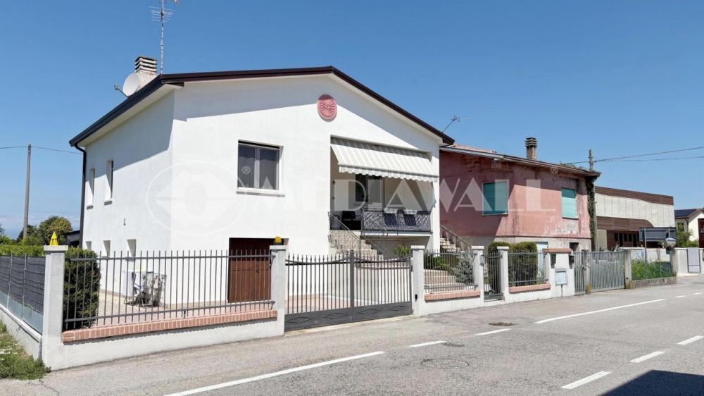 casa indipendente in vendita ad Annone Veneto