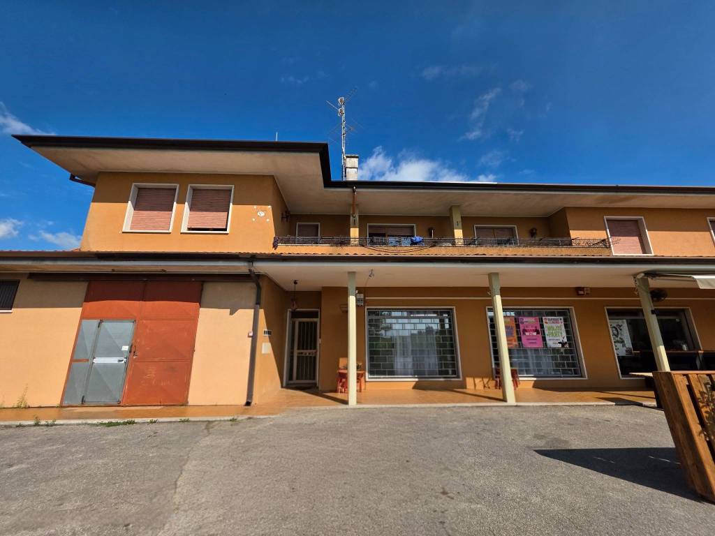 appartamento in vendita ad Annone Veneto in zona Loncon