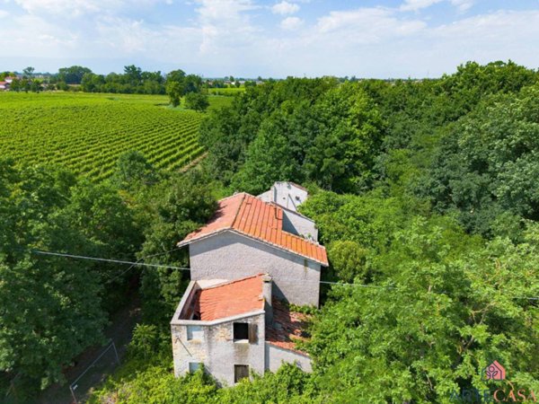 casa indipendente in vendita ad Annone Veneto in zona Loncon