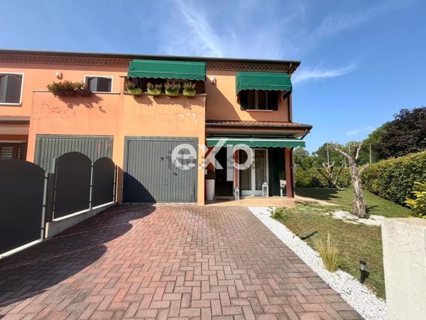casa indipendente in vendita ad Annone Veneto in zona Loncon