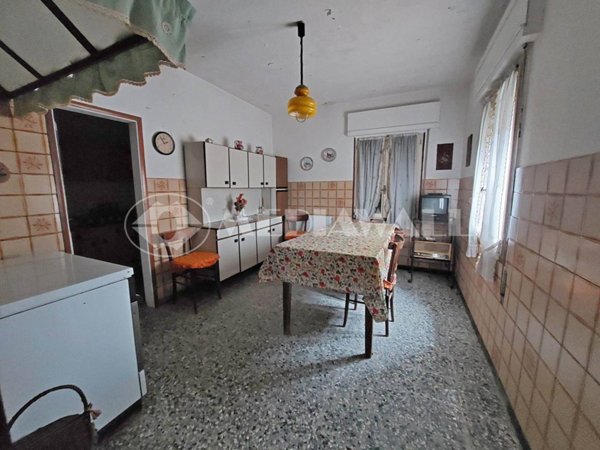 casale in vendita ad Annone Veneto in zona Loncon