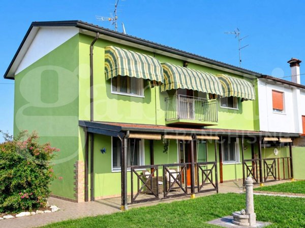 casa indipendente in vendita ad Annone Veneto in zona Loncon