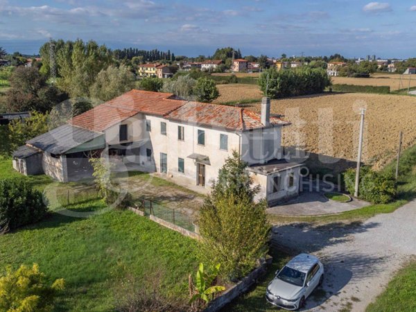 casa indipendente in vendita ad Annone Veneto in zona Loncon