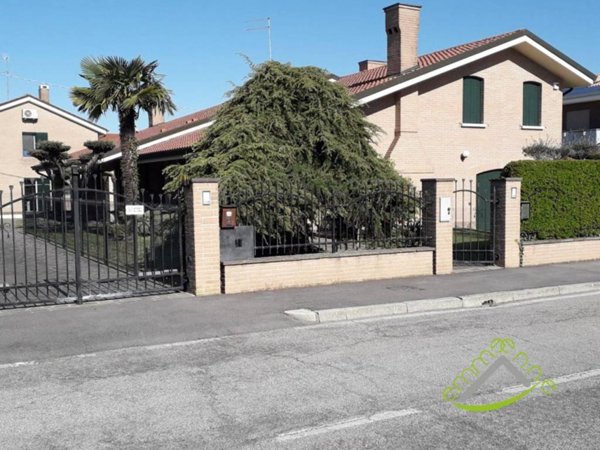 casa indipendente in vendita a Campagna Lupia