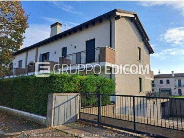 appartamento in vendita a Campagna Lupia in zona Lova