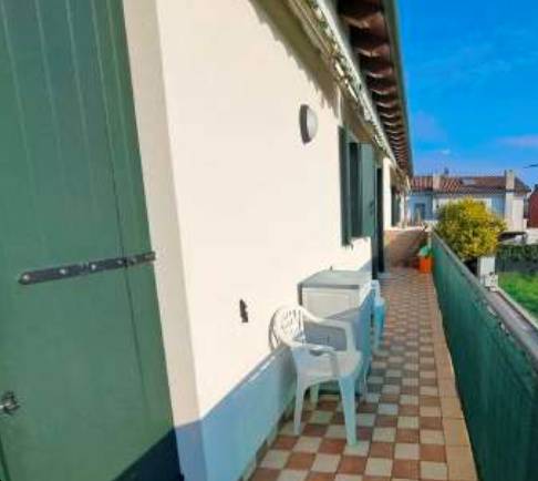 appartamento in vendita a Campagna Lupia in zona Lova