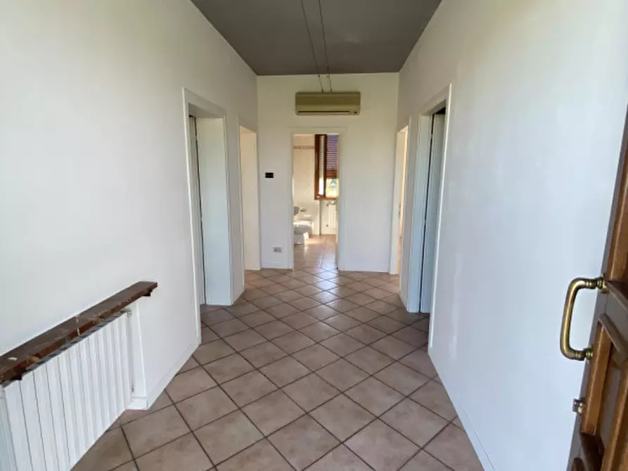 appartamento in vendita a Campagna Lupia in zona Lova