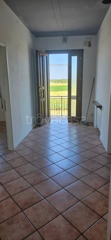 appartamento in vendita a Campagna Lupia in zona Lova