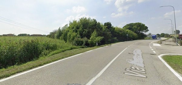 terreno edificabile in vendita a Campagna Lupia