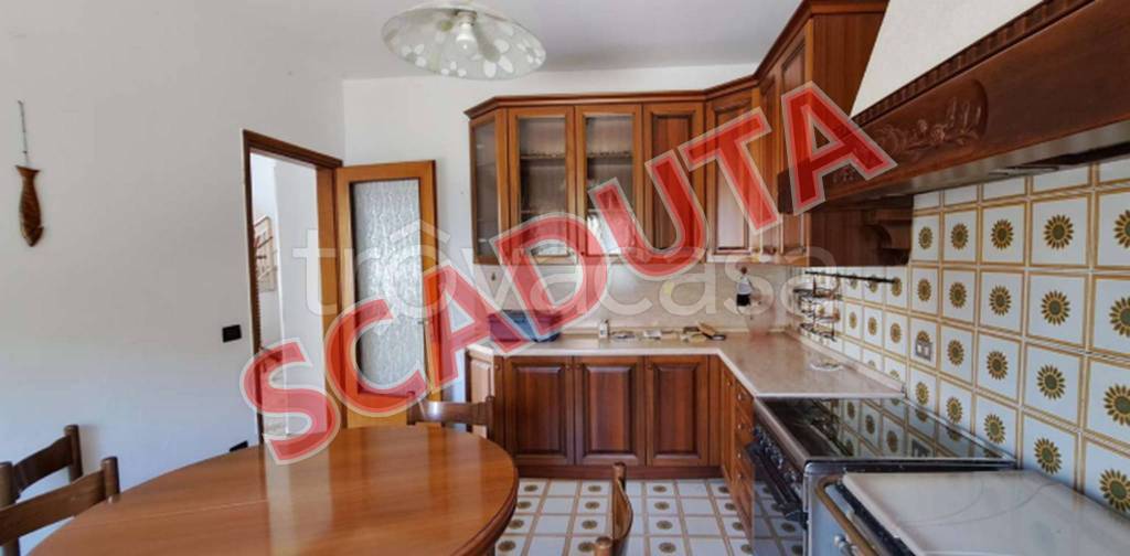 appartamento in vendita a Campagna Lupia in zona Lova