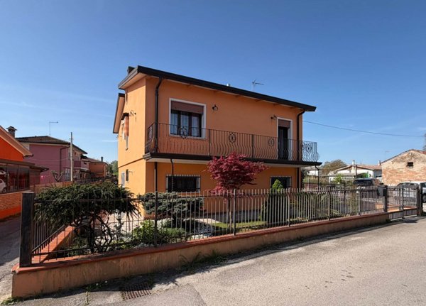 casa indipendente in vendita a Campagna Lupia