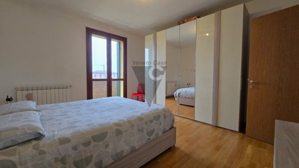 appartamento in vendita a Campagna Lupia in zona Lova