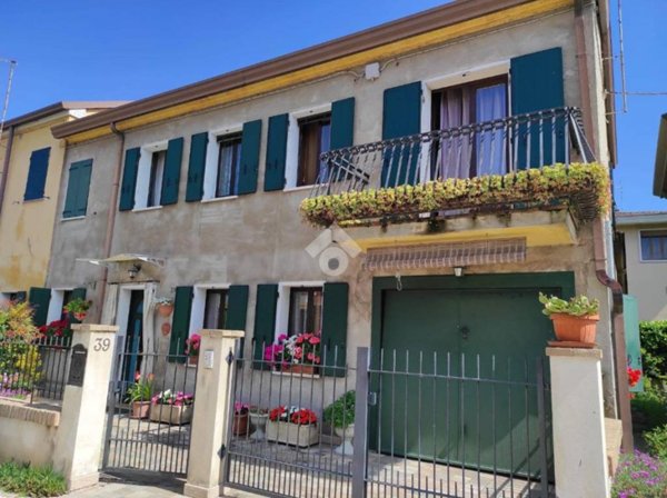 quadrivano in vendita a Campolongo Maggiore