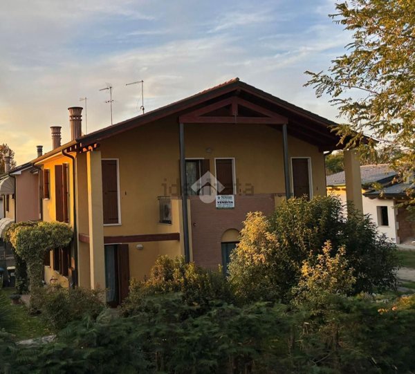 quadrivano in vendita a Campolongo Maggiore in zona Bojon