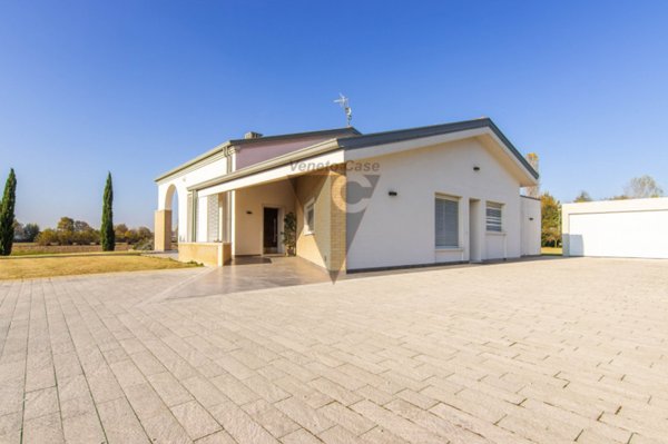casa indipendente in vendita a Campolongo Maggiore in zona Liettoli