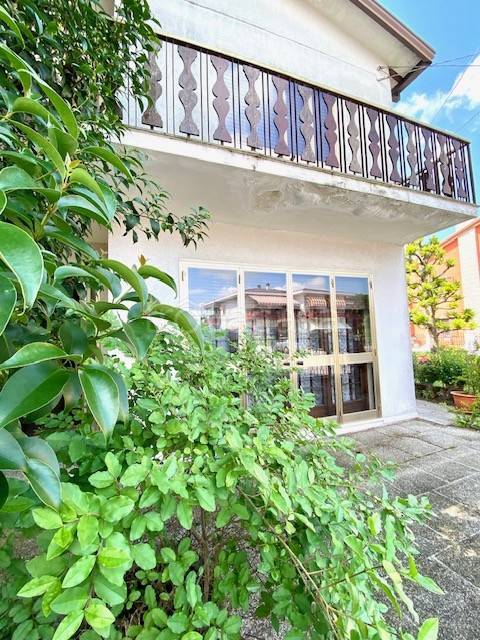 casa indipendente in vendita a Campolongo Maggiore in zona Bojon