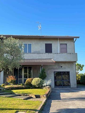 casa indipendente in vendita a Campolongo Maggiore