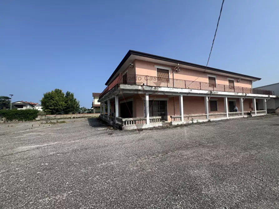 negozio in vendita a Campolongo Maggiore in zona Bojon