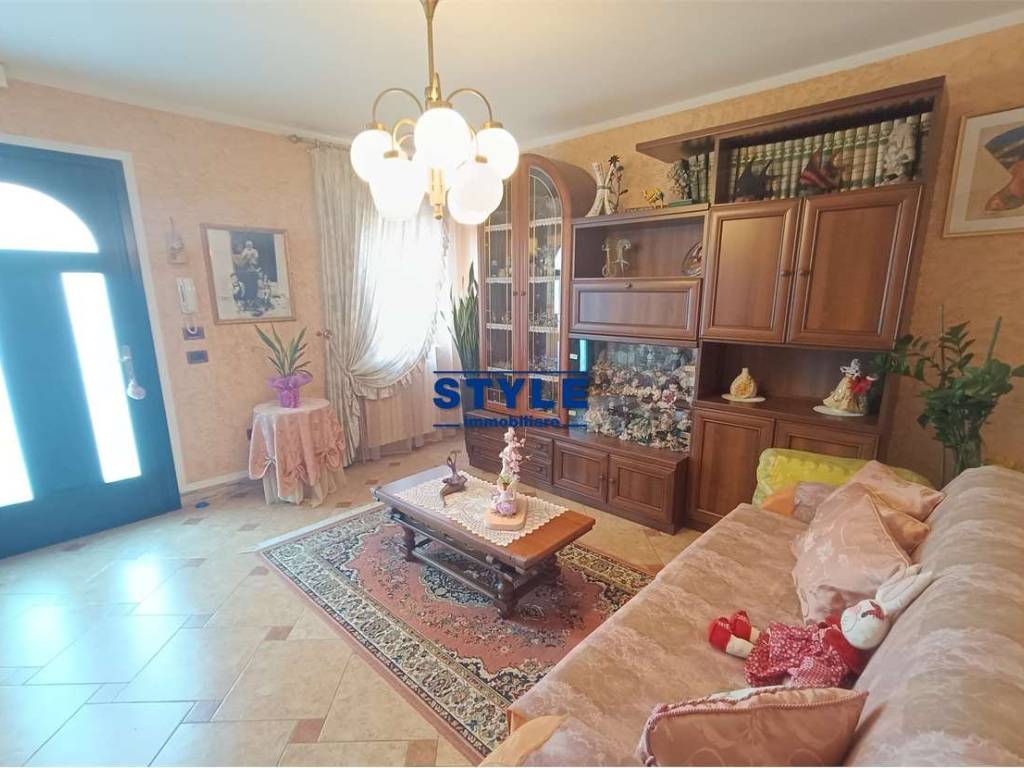 casa indipendente in vendita a Campolongo Maggiore