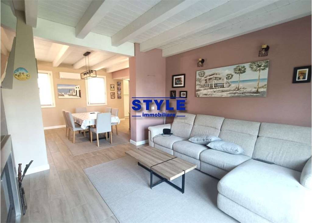 casa indipendente in vendita a Campolongo Maggiore