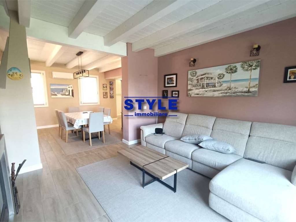 casa indipendente in vendita a Campolongo Maggiore