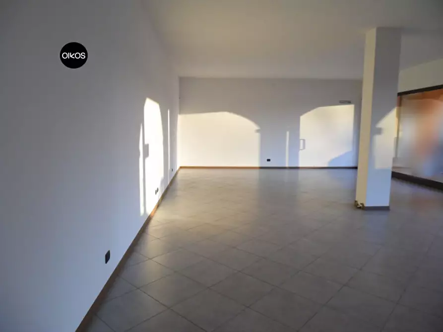 negozio in vendita a Campolongo Maggiore in zona Bojon