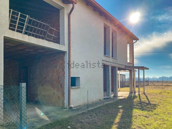 casa indipendente in vendita a Campolongo Maggiore