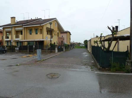 terreno edificabile in vendita a Campolongo Maggiore