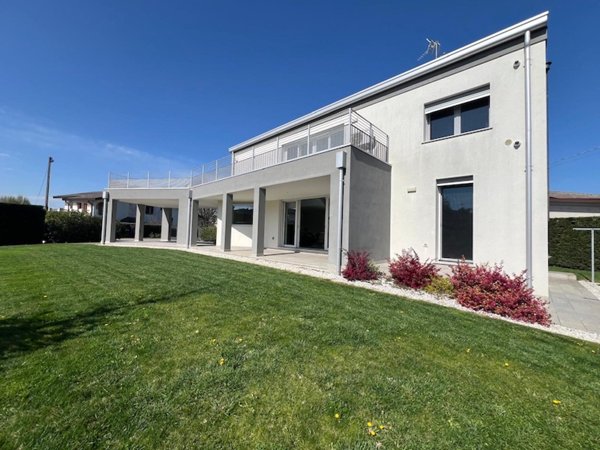 casa indipendente in vendita a Campolongo Maggiore