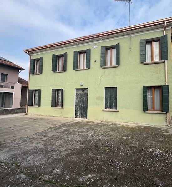 casa indipendente in vendita a Campolongo Maggiore in zona Bojon