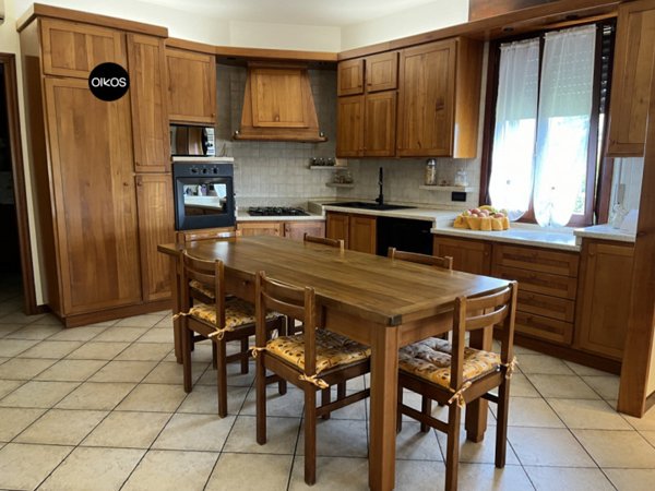 casa indipendente in vendita a Campolongo Maggiore in zona Bojon