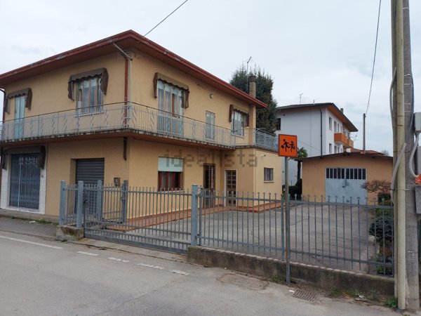 casa indipendente in vendita a Campolongo Maggiore in zona Liettoli