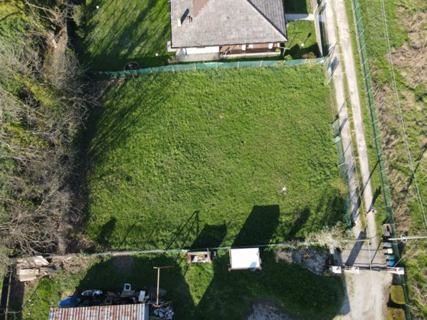 terreno edificabile in vendita a Campolongo Maggiore in zona Bojon