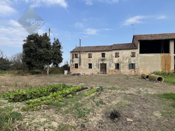 rudere in vendita a Campolongo Maggiore in zona Bojon