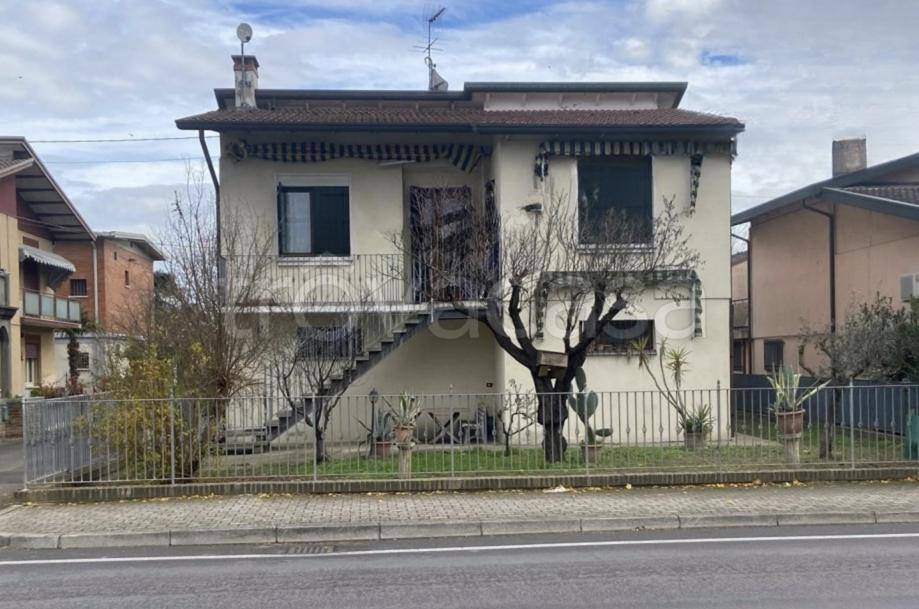 casa indipendente in vendita a Campolongo Maggiore