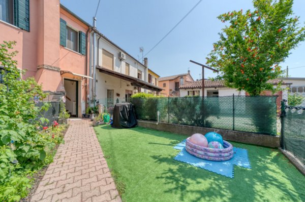 appartamento in vendita a Campolongo Maggiore in zona Bojon