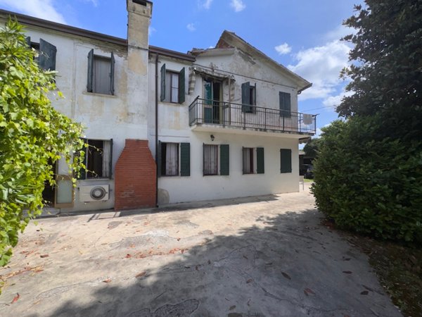 casa indipendente in vendita a Campolongo Maggiore in zona Liettoli