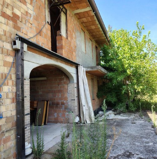 locale di sgombero in vendita a Campolongo Maggiore in zona Bojon